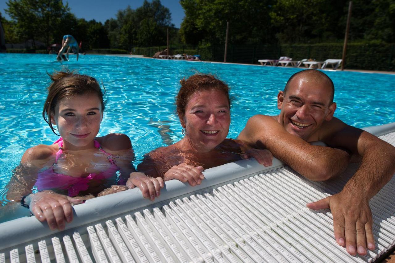 Celles-sur-Plaine Camping Des Lacs***ヴィラ エクステリア 写真